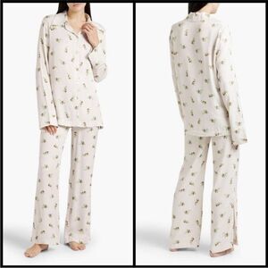 NWT Sleeper Cream and Green Floral Pajamas Size Medium
